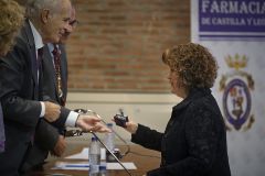 Toma de posesión Académica Correspondiente Dra. Asunción Morán Benito y Dr. Ángel Santiago Capuchino Gómez