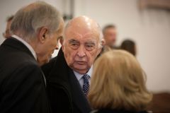 Sesión inaugural del curso Academia de Farmacia 